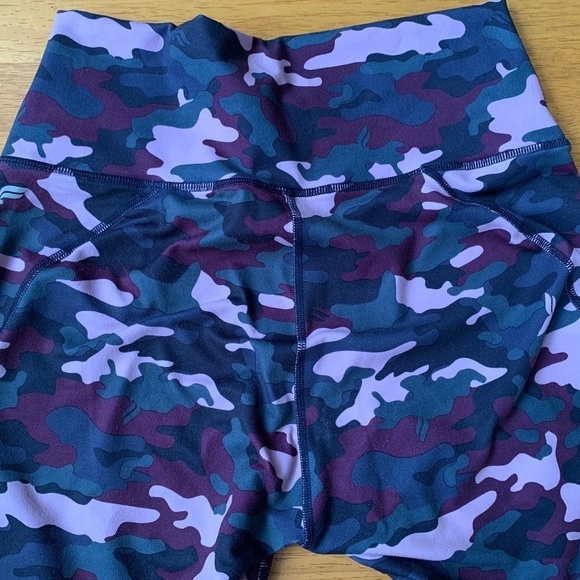 Fabletics Boost PowerHold High Waisted Camo Stretch Legging Yoga Pilates, Size S - Picture 6 of 8